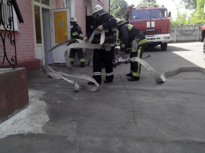 У Шепетівському територіальному центрі соціального обслуговування відбулися пожежно-тактичні навчання