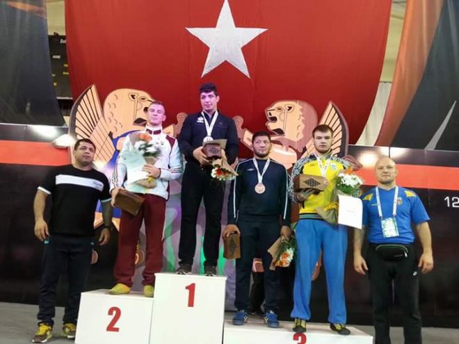 Шепетівський борець привіз медаль із чемпіонату світу у Турції