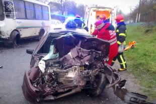На Шепетівщині внаслідок автотрощі загинула одна людина, двоє травмувалося