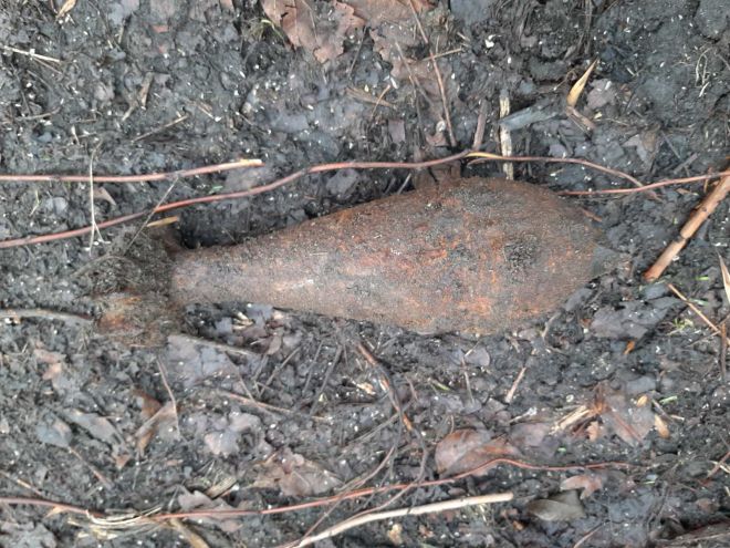 У селі Пашуки виявили міну калібру 82 мм часів Другої світової війни