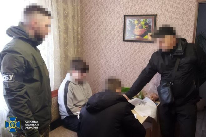 російські спецслужби залучають дітей до фейкових мінувань в Україні