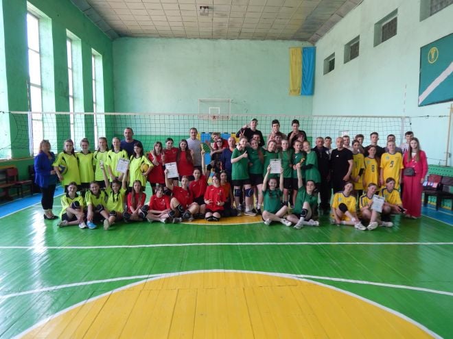 На Шепетівщині визначали найкращих волейболістів серед сільських команд
