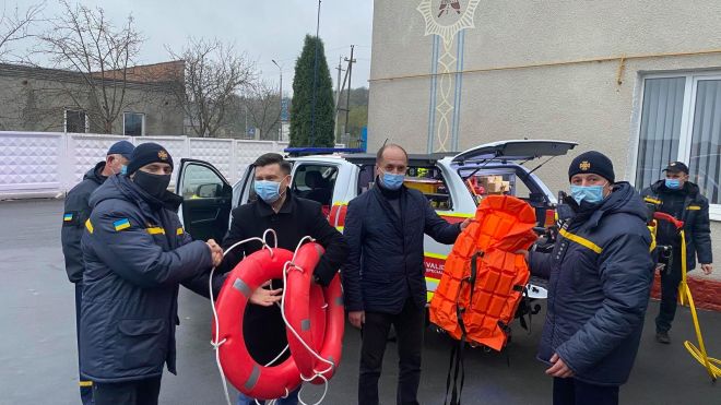 Шепетівські рятувальники отримали нові засоби рятування на воді