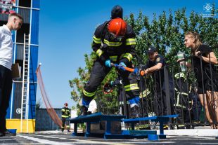 Рятувальники Шепетівщини змагались на обласних змаганнях за форматом «Firefighter Combat Challenge»