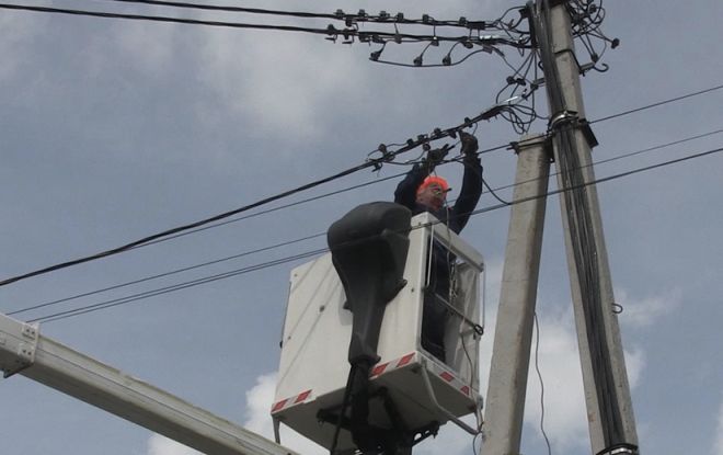 Негода спричинила відключення ліній електропостачання ПЛ 10/0,4 кВ