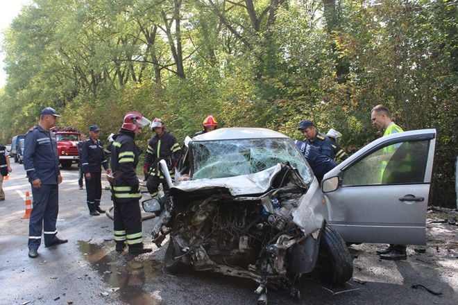 На Шепетівщині чотири людини загинули у ДТП