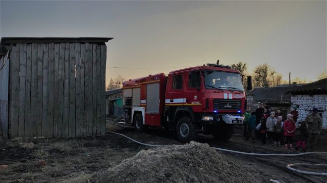 На Шепетівщині внаслідок пожежі згоріло 3 тонни сіна