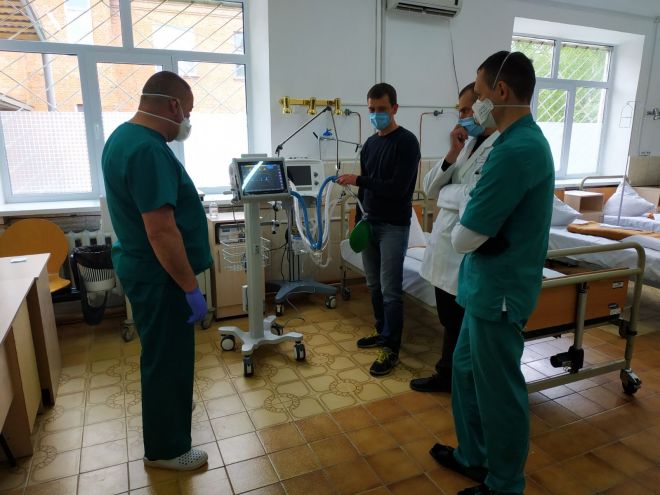 Шепетівська ЦРЛ отримала апарат штучної вентиляції легень