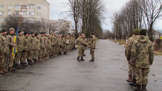 В Шепетівці зустріли військових,що повернулися зі сходу України
