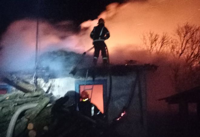 На Шепетівщині вщент згорів житловий будинок та речі в ньому