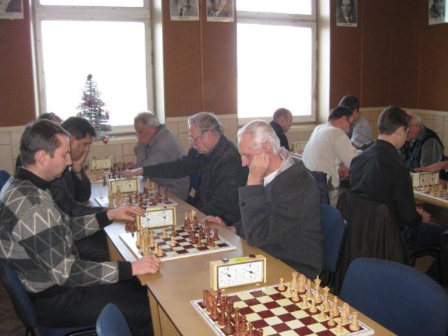 Новорічний турнір з блискавичних шахів