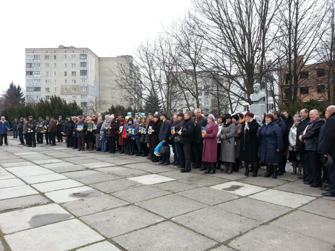 Шепетівська громада вийшла на підтримку Надії Савченко