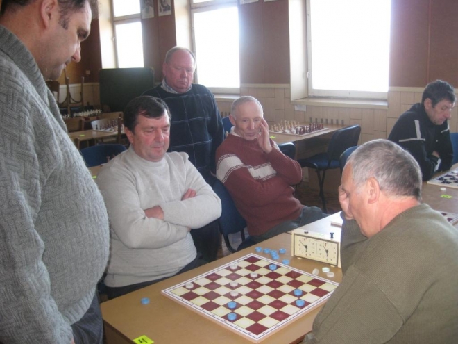 Змагання з шашок серед чоловіків