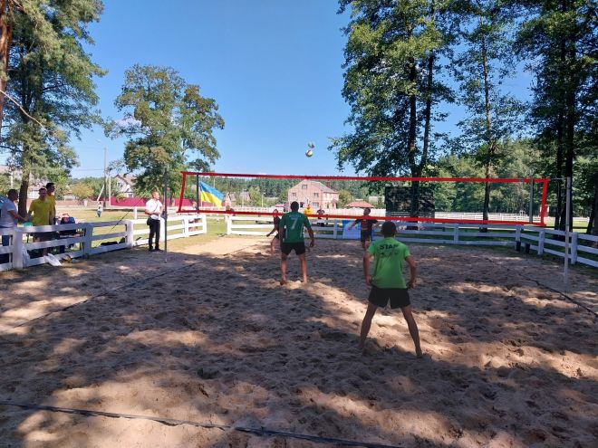 У Шепетівці відбувся благодійний турнір з пляжного волейболу на підтримку ЗСУ