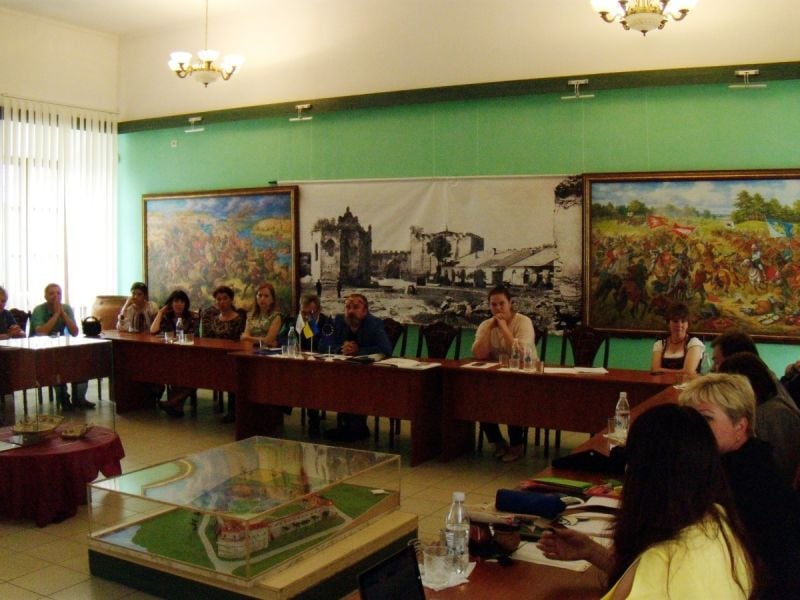 Шепетівські музейники результативно відвідали галузевий форум у Меджибізькій фортеці
