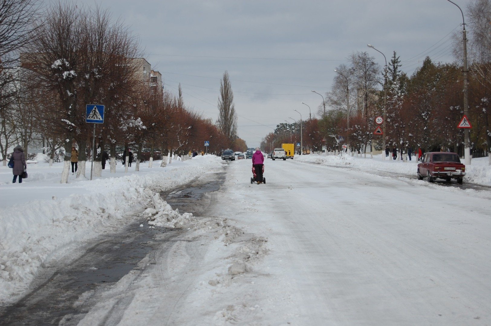 Влада Шепетівки забула, що сніг потрібно прибирати - фото 6