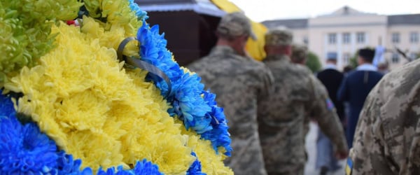 «Туман» із творчою душею та великим серцем: у Шепетівці прощалися з воїном Вадимом Зигулею