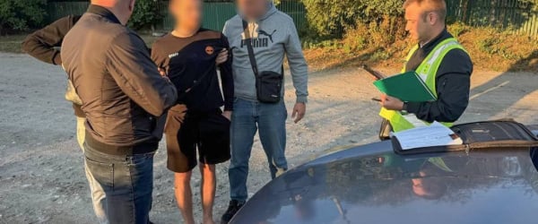 У Шепетівці поліція затримала 25-річного торгівця зброєю: продавав бойові гранати