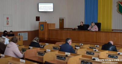 Виконком: нові правила для тимчасових споруд, зміни розкладу на маршруті №6, обмеження руху вантажівок містом