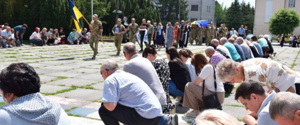 Півтора року невідомості: до Шепетівки «на щиті» повернувся Андрій Яворський