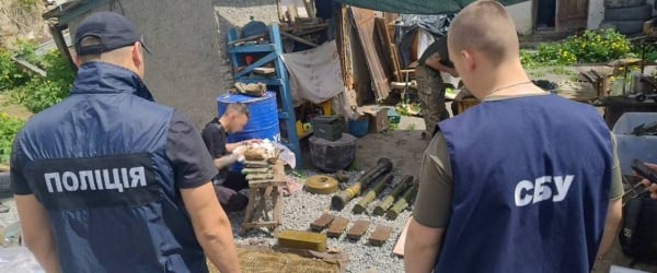 74 тротилові шашки, 4 гранатомети та понад 3 тисячі набоїв: судитимуть власника підпільного арсеналу з Шепетівщини