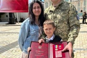 Президент вручив орден «Золота Зірка» захиснику із Шепетівщини