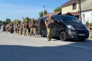 Загинув на День Незалежності: у Полонному попрощалися із 29-річним захисником Андрієм Кравчуком
