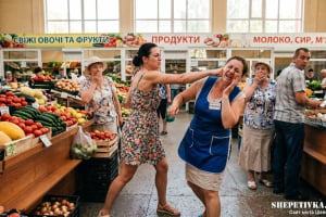 У Шепетівці жінку оштрафували на 510 гривень за удар продавчині в обличчя