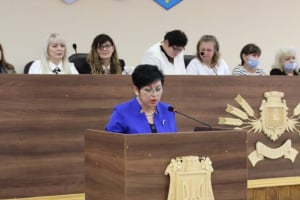 Приховала квартири, банківські рахунки та доходи: у Славуті засудили депутатку міськради за брехню в деклараціях