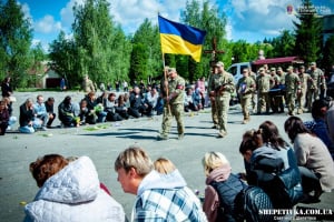 Півтора року надії та болю: Білогірська громада провела у засвіти снайпера Костянтина Самчука