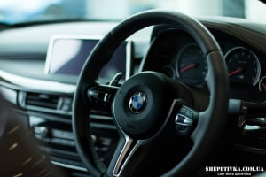 Дружина на авто «рятувала» чоловіка від ТЦК: суд його конфіскував