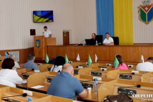 Премії за НМТ та підготовка ЖКГ до зими: у Шепетівці відбулася сесія міської ради