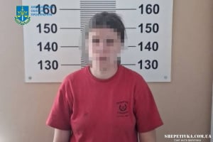 10 років за ґратами отримала шепетівчанка за вбивство співмешканця