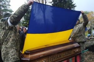 Ізяславська громада проводжала в останню дорогу трьох своїх хранителів