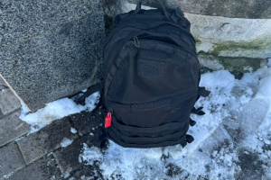 Двоє зловмисників побили та пограбували військовослужбовця з Хмельниччини