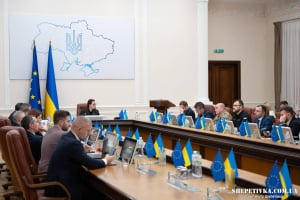 Уряд дозволив виїзд за кордон чоловікам віком від 18 до 22 років: що цьому передувало