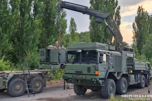 “Мій вантаж коштує мільйони євро”: історія водія, який заряджає ракети ППО