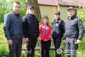 Пішла на прогулянку та не повернулася: на Шепетівщині розшукували 15-річну неповнолітню