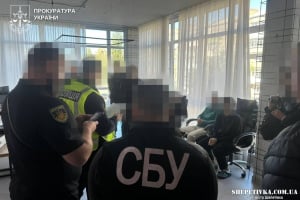 Викрито групу криптошахраїв, які ошукали інвесторів з України та з-за кордону