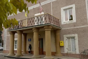 Ізяславська міська рада створила Раду безбар'єрності, але її адмінбудівлі та сайт недоступні для людей з інвалідністю