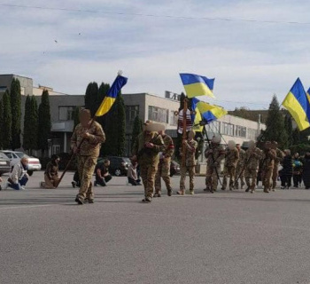 У Полонській громаді попрощались із воїном Рудим Михайлом Вікторовичем