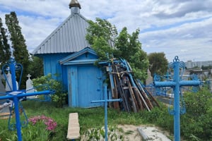 На старому кладовищі Нетішина виникла проблема зі старими хрестами