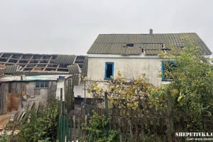 Унаслідок російської атаки у Шепетівському районі пошкоджено 7 будинків: як минула доба