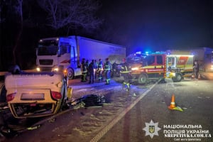 Смертельна ДТП на Хмельниччині: загинула молода матір, двоє дітей у реанімації