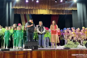 Ритм допомоги: у Шепетівці відбувся танцювальний марафон «Танцюємо для ЗСУ»