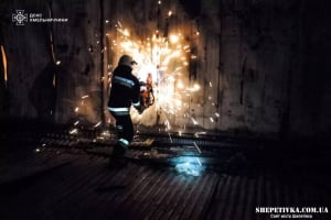 На Шепетівщині внаслідок пожежі згоріли 4 транспортні засоби