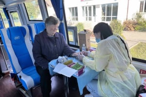 «Медицина без бар’єрів»: мобільні бригади з чотирьох областей обстежили понад 2,3 тисячі жителів Шепетівщини