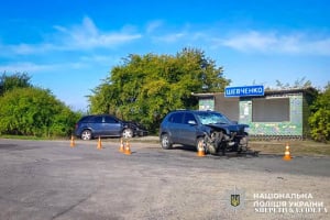 Зіткнулися «Hyundai» та «Kia»: на Шепетівщині у ДТП травмувалися дві жінки