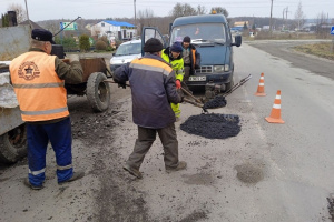 За минулий тиждень на Шепетівщині усунули 450 м² аварійних вибоїн