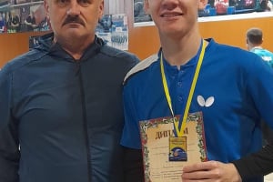 Параспортсмен зі Славути та його тренер отримали стипендію президента України